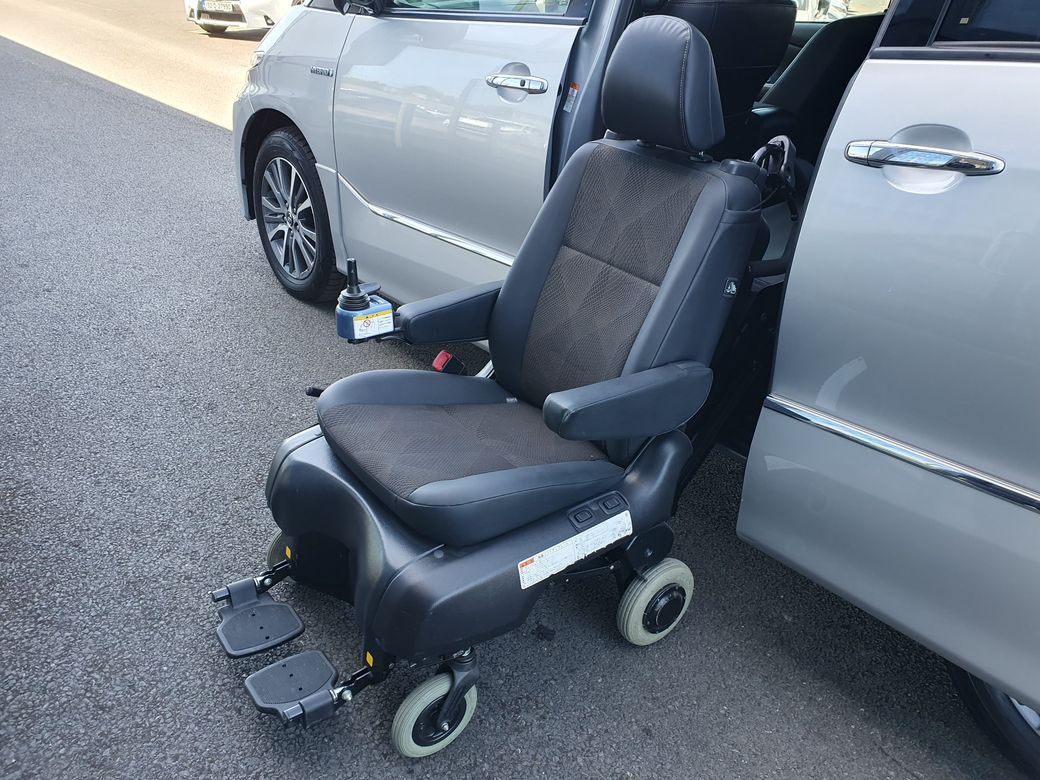 2017 Toyota Estima