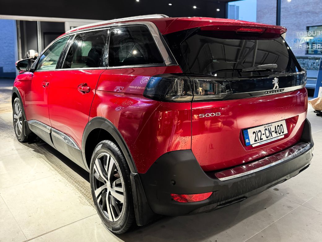 2021 Peugeot 5008
