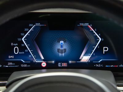 2023 BMW X7