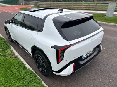 2026 Kia EV4