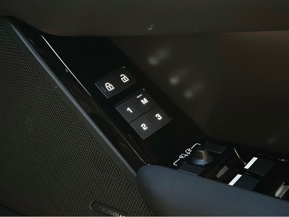 2023 Land Rover Range Rover Velar