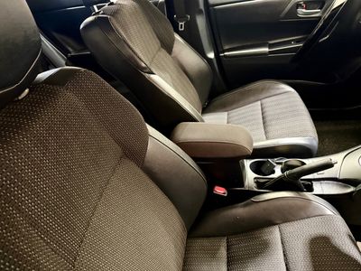 2016 Toyota Auris