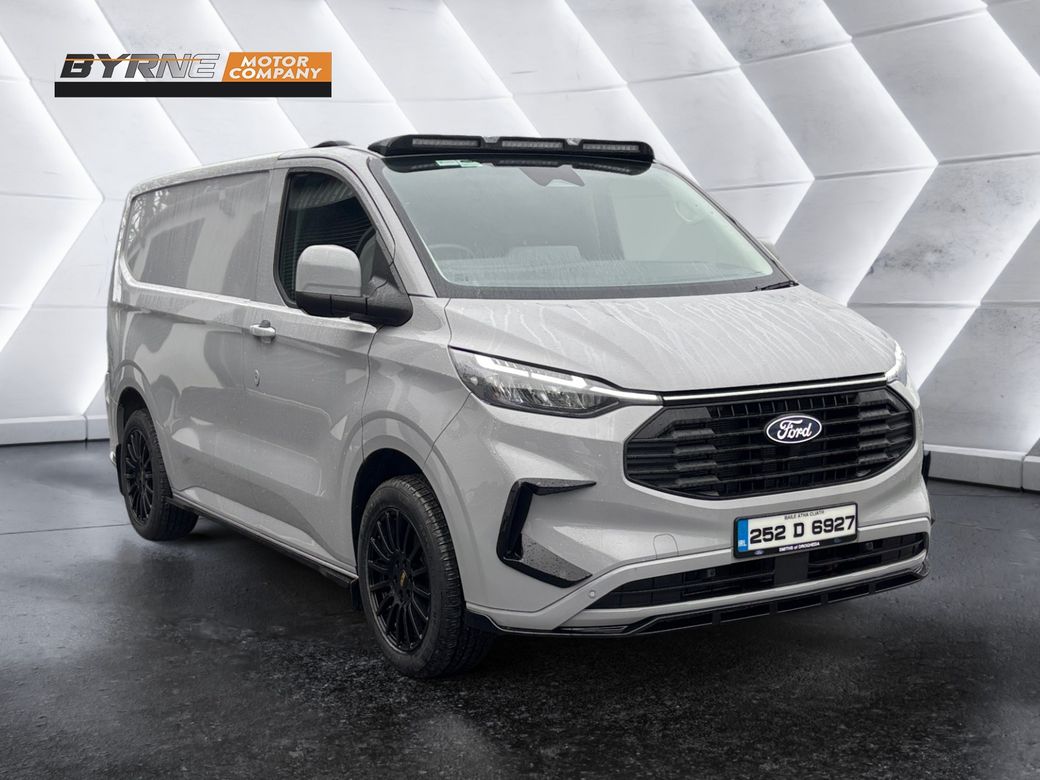 2025 Ford Transit Custom