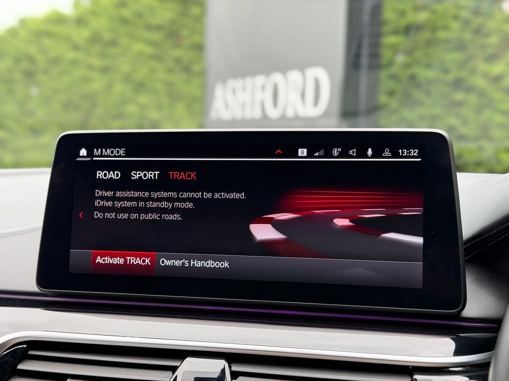 2022 BMW M5