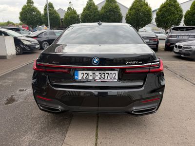 2022 BMW 745
