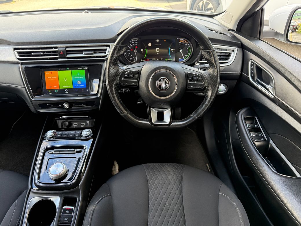 2022 MG 5