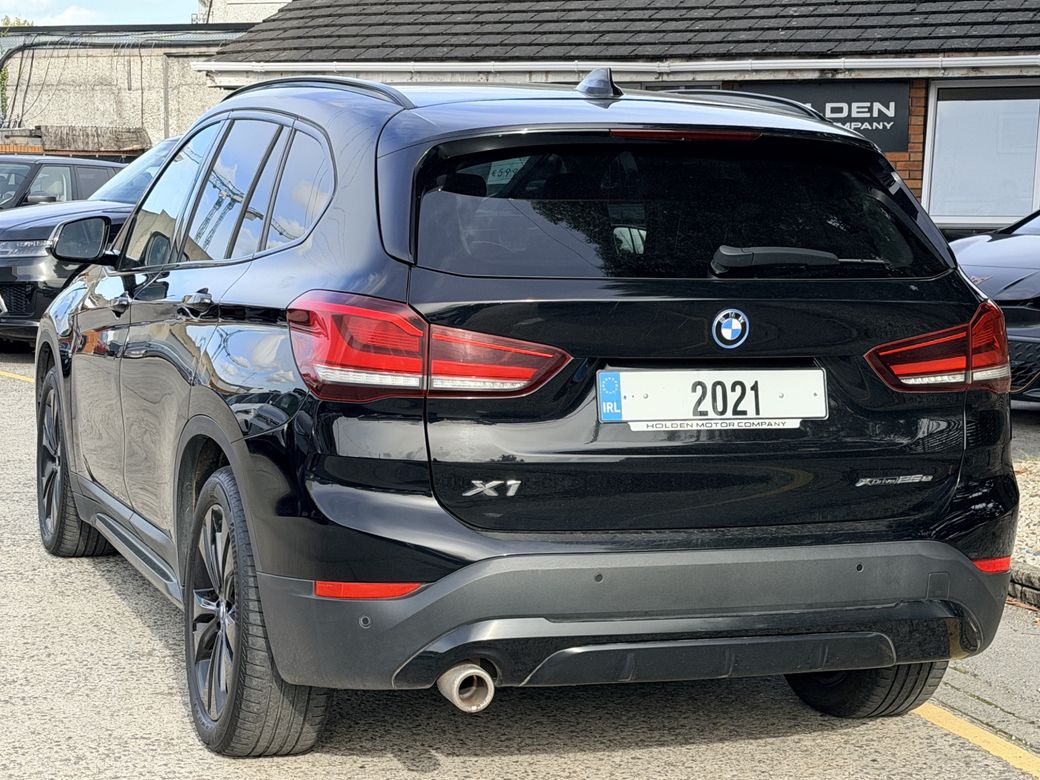 2022 BMW X1