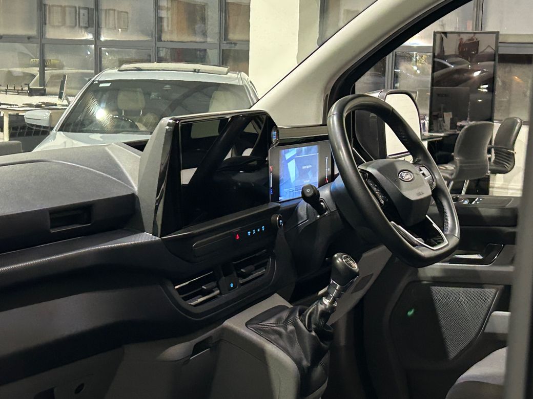 2024 Ford Transit Custom