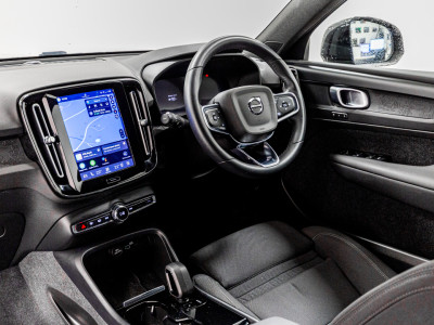2023 Volvo XC40
