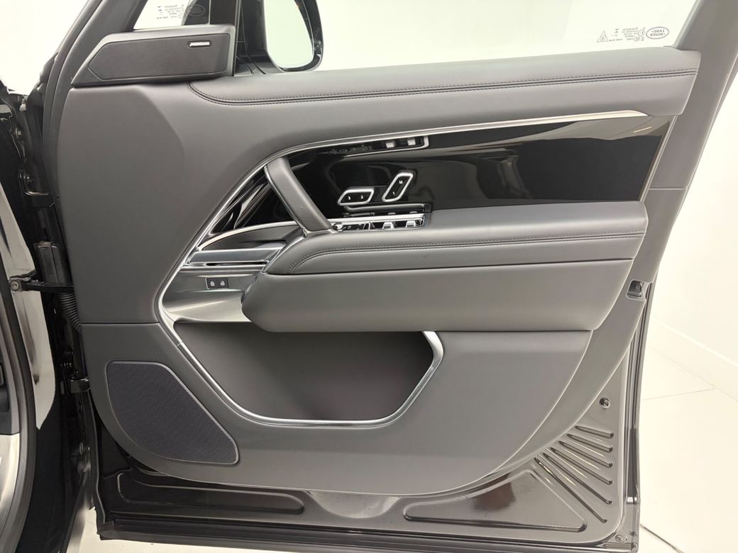 2026 Land Rover Range Rover