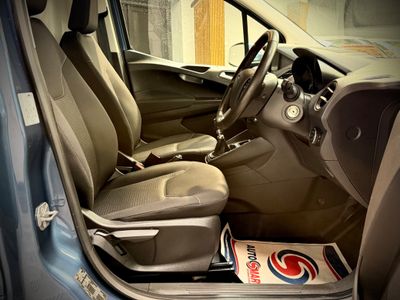 2023 Ford Transit Courier