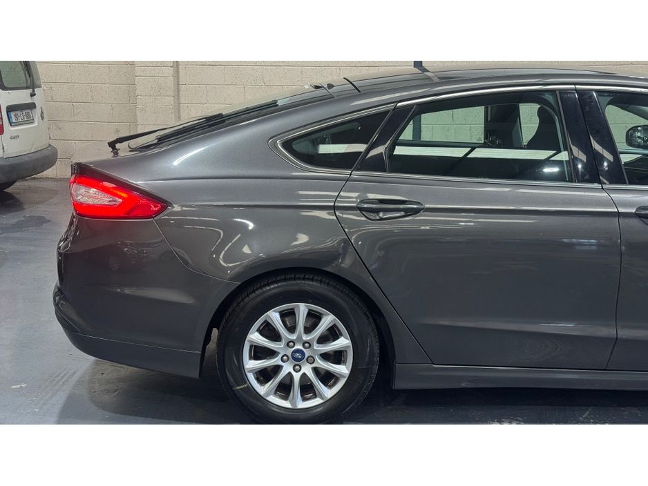 2016 Ford Mondeo