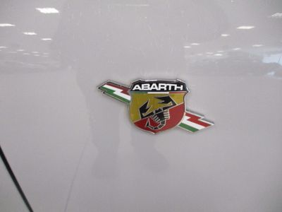 2022 Abarth 595