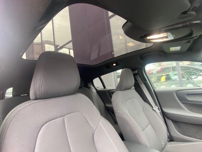 2023 Volvo C40