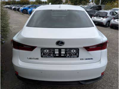 2015 Lexus IS 300h