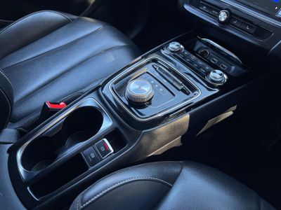 2022 MG 5