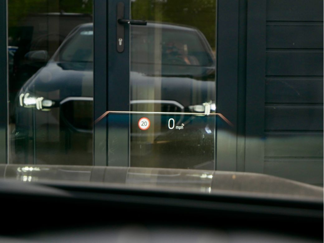 2024 BMW i5