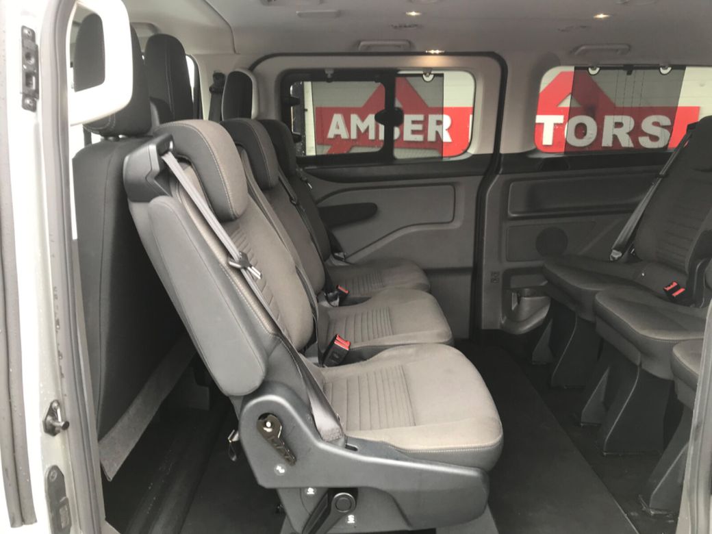 2022 Ford Tourneo