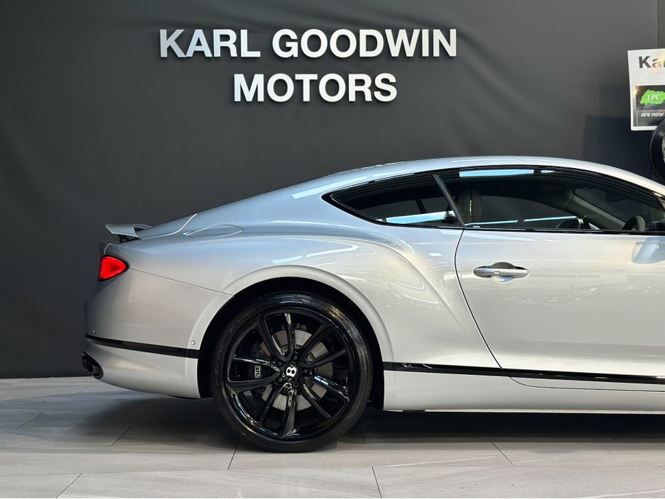 2022 Bentley Continental
