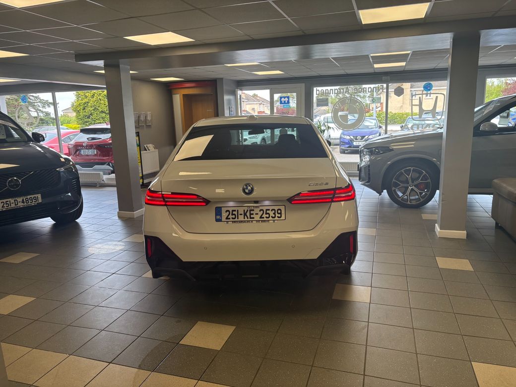 2025 BMW 530