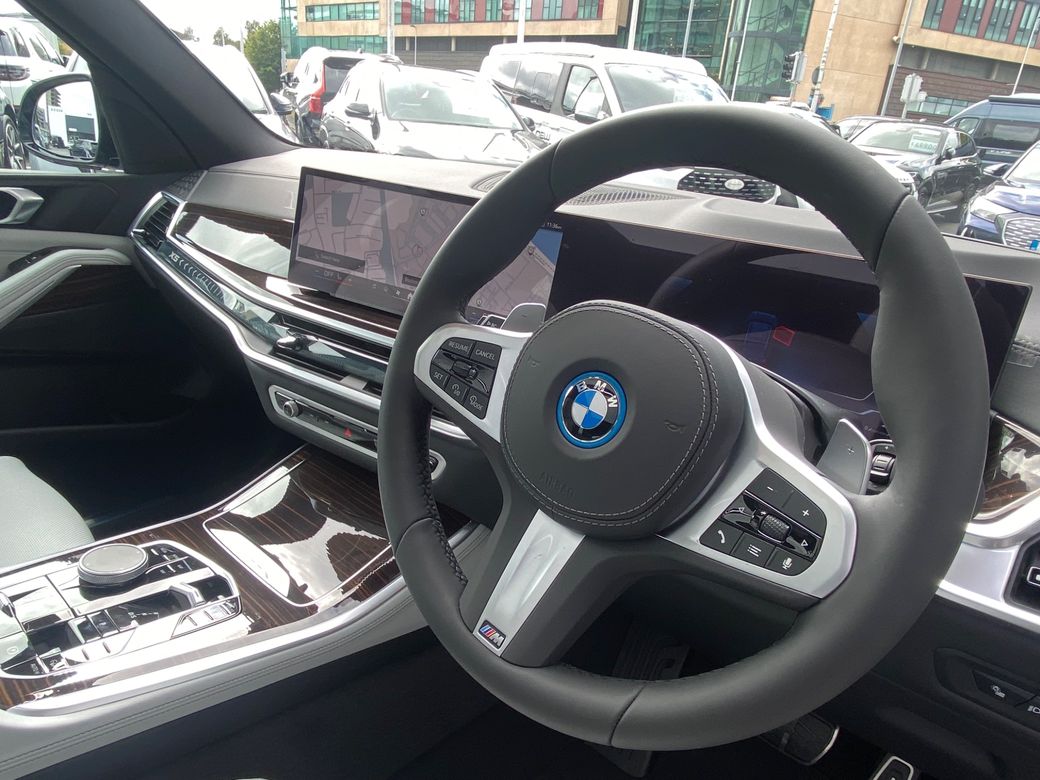 2025 BMW X5