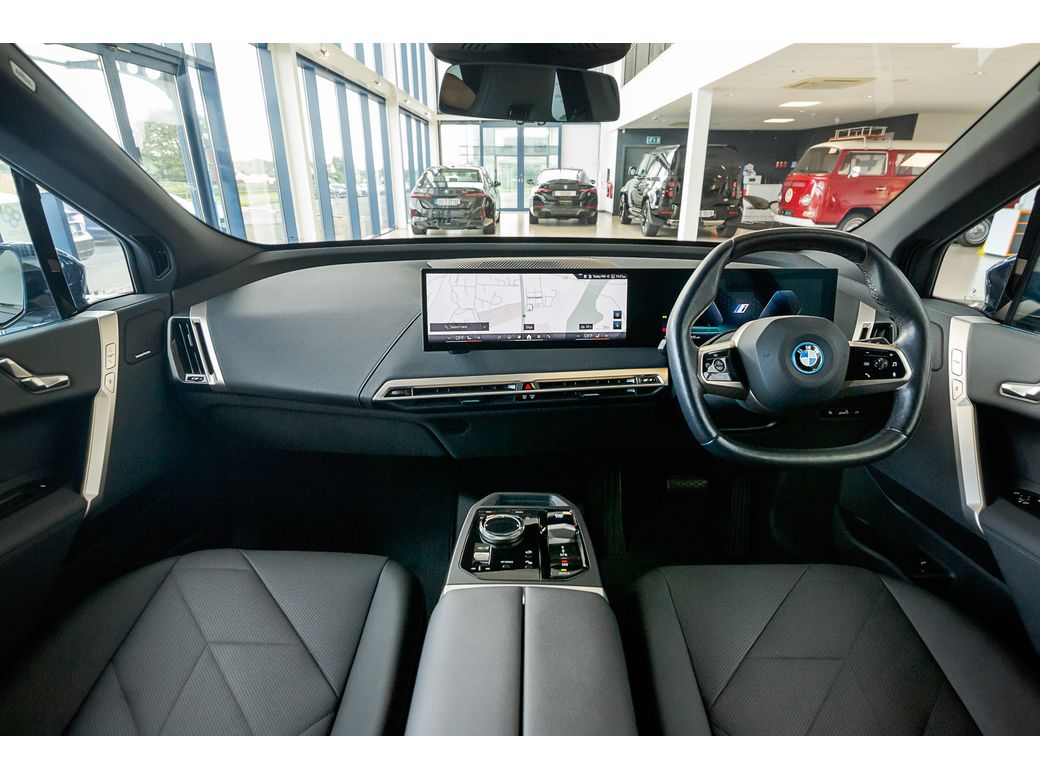 2023 BMW iX