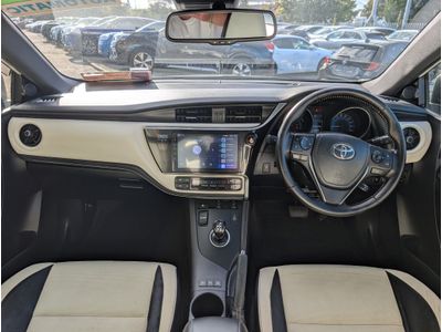 2016 Toyota Auris