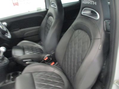 2022 Abarth 595