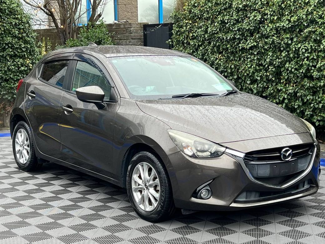 2016 Mazda Demio