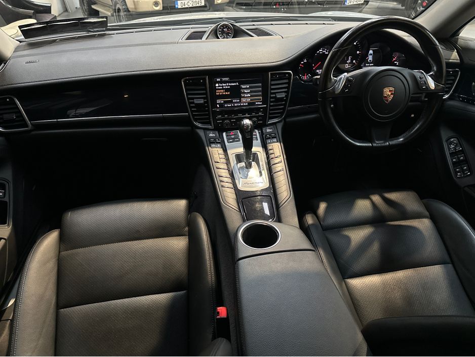 2016 Porsche Panamera