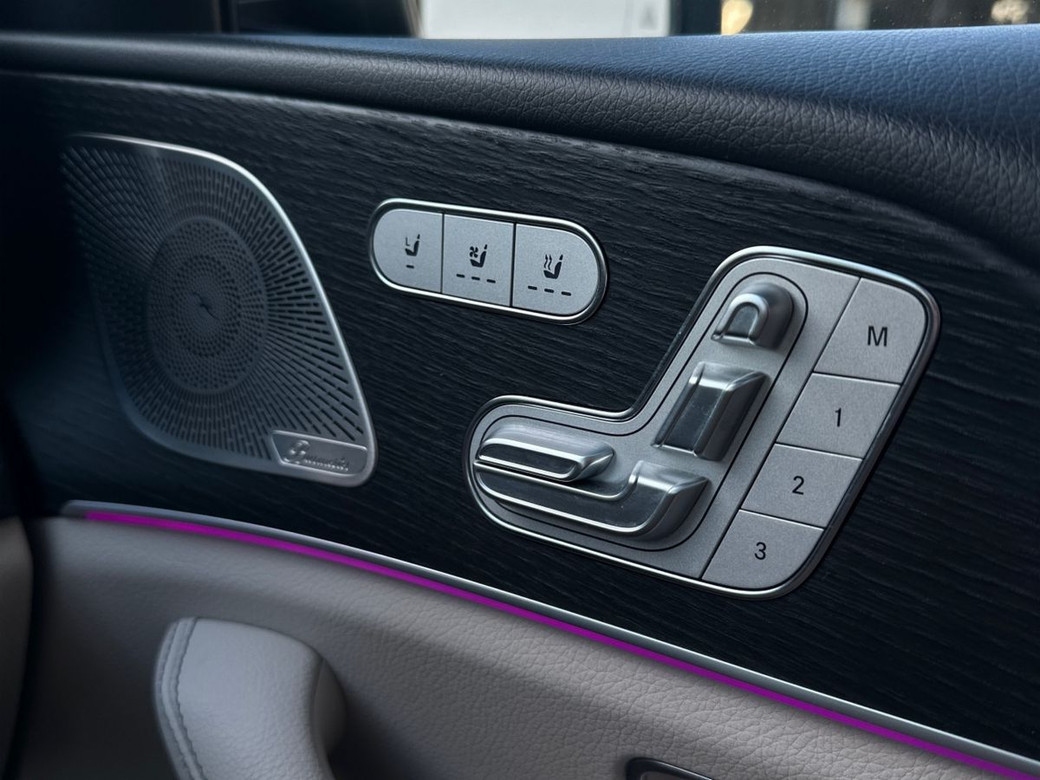 2025 Mercedes-Benz GLS