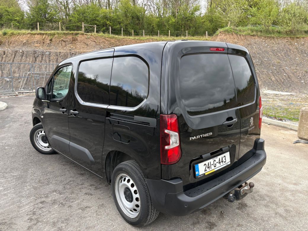 2024 Peugeot Partner