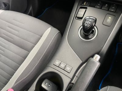2016 Toyota Auris