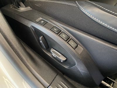 2017 Volvo V40