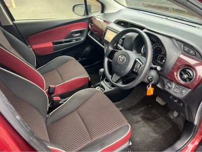 2017 Toyota Vitz