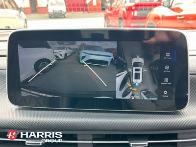 2023 Maxus MIFA 9