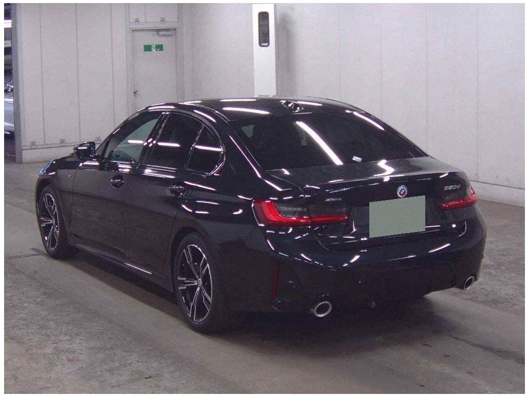 2023 BMW 320