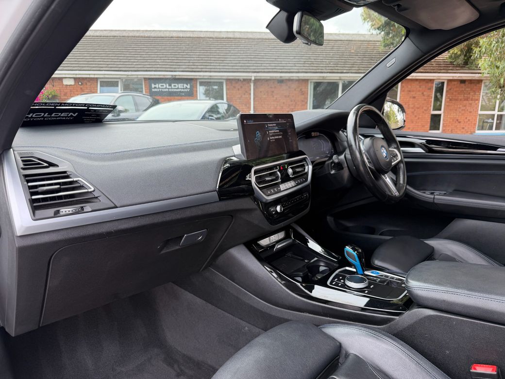 2022 BMW iX3