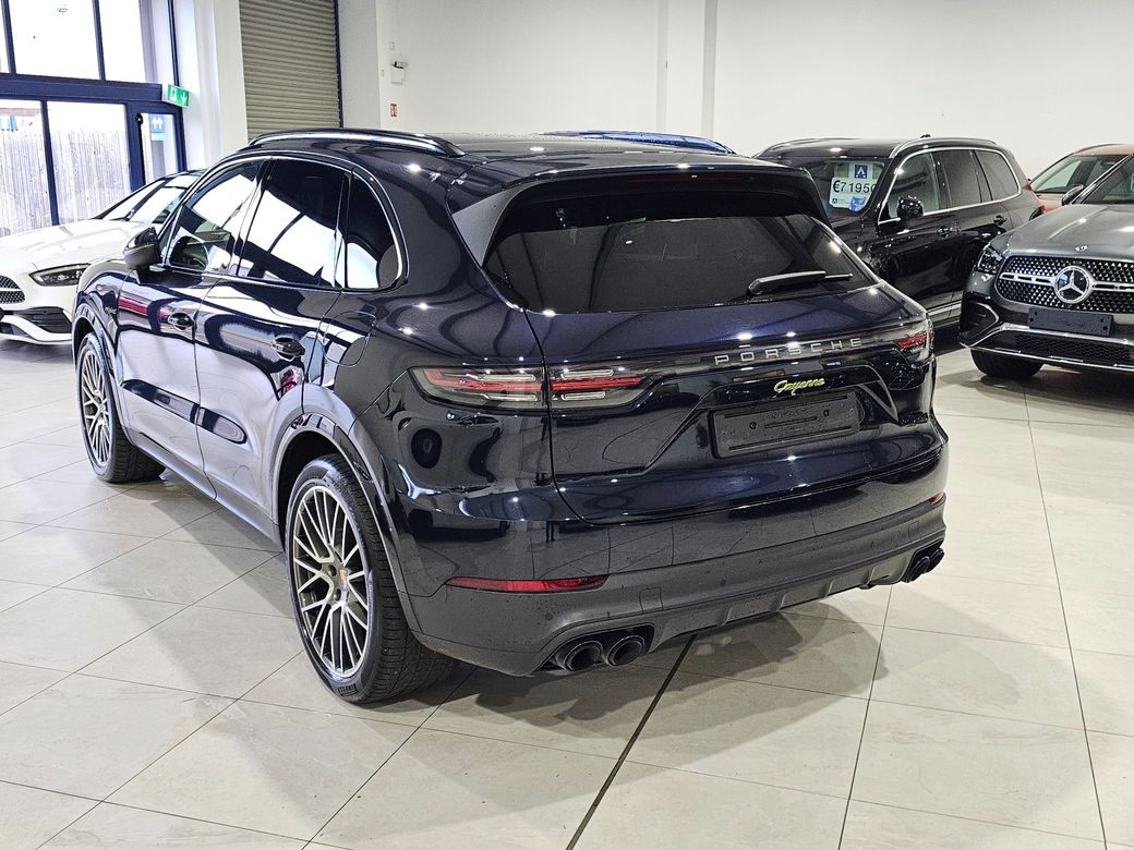 2023 Porsche Cayenne