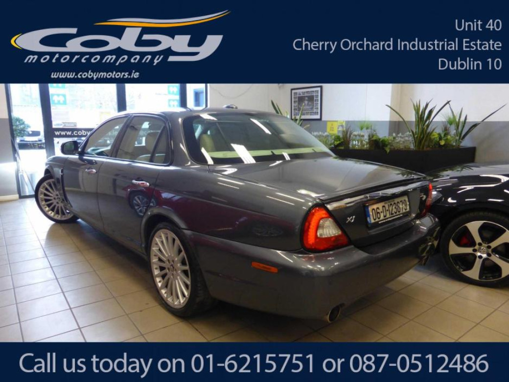 2006 Jaguar XJR