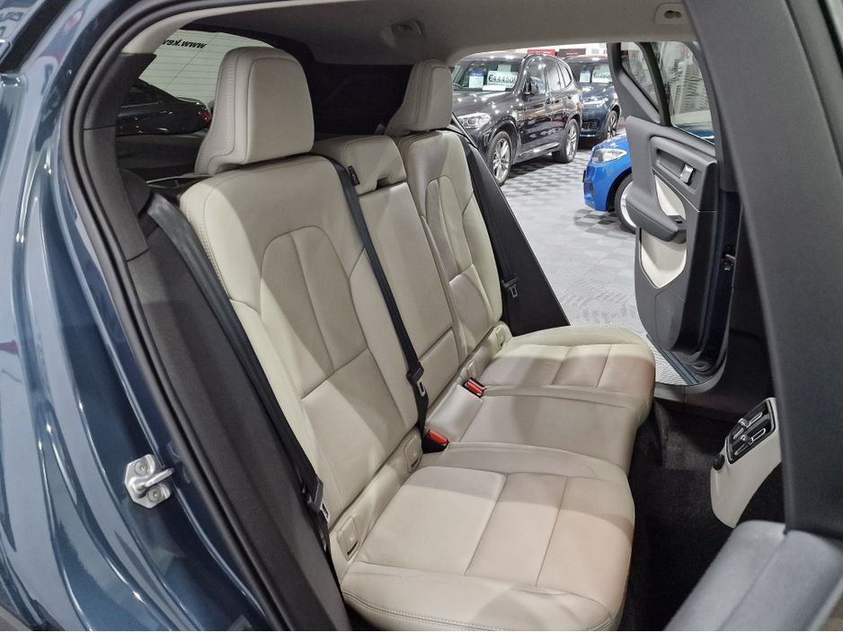 2021 Volvo XC40