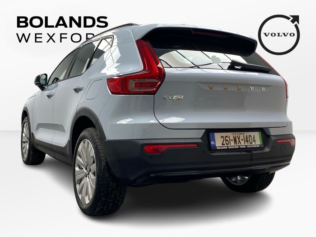 2026 Volvo EX40