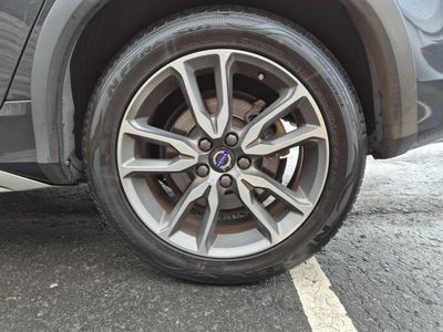 2017 Volvo V60 Cross Country