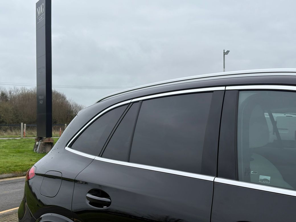 2025 Mercedes-Benz GLC Class