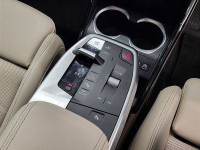 2025 BMW iX1