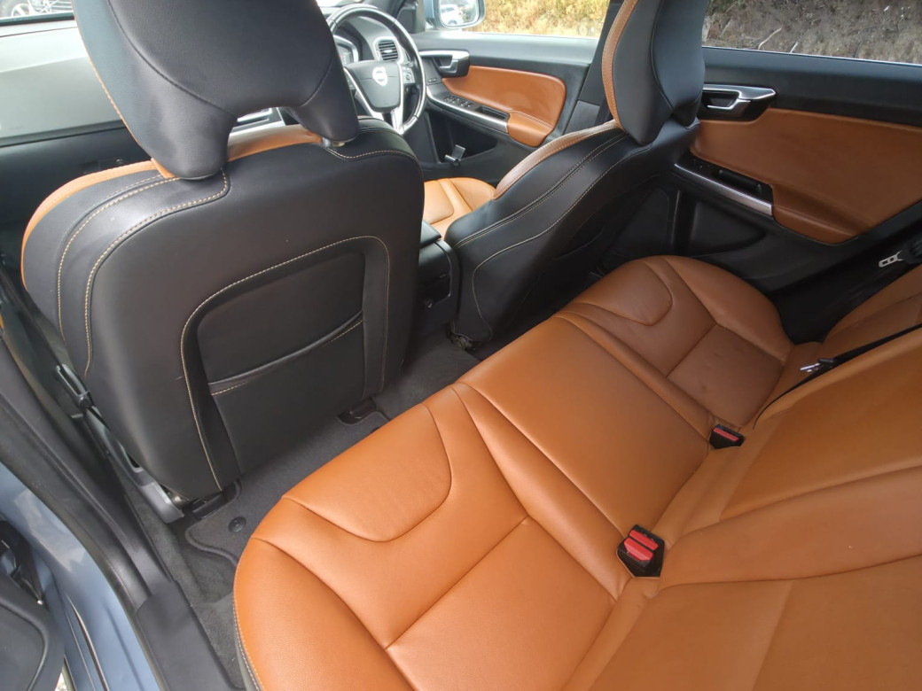 2018 Volvo V60