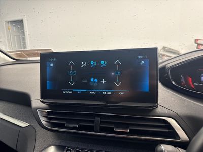 2022 Peugeot 5008