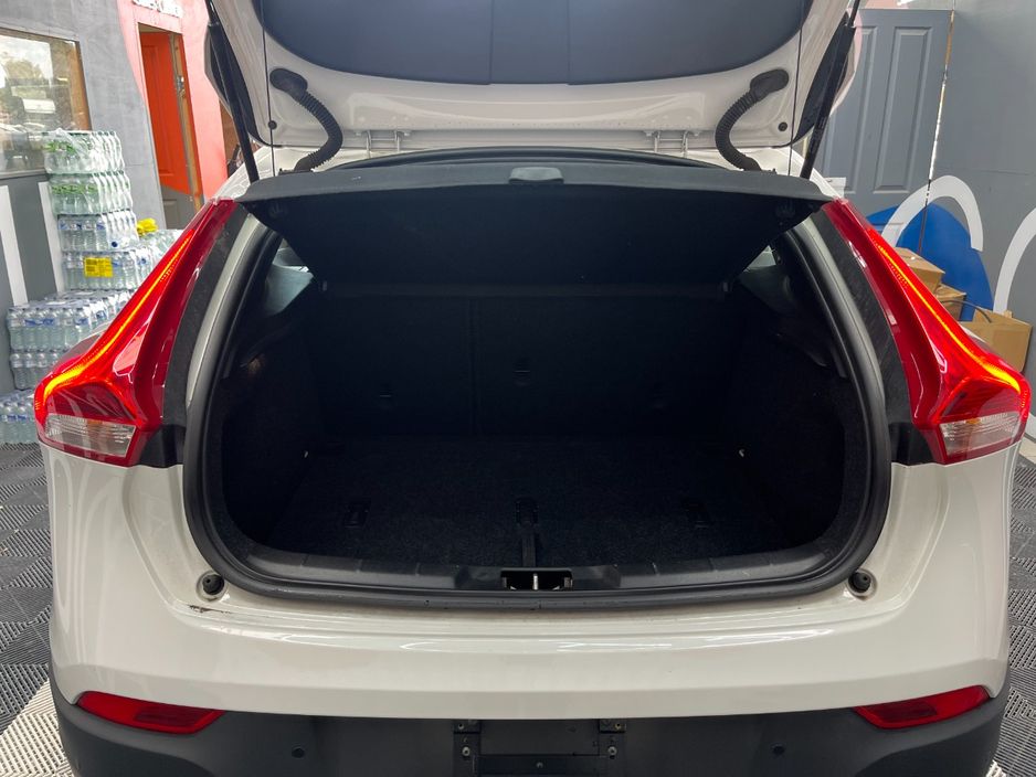 2017 Volvo V40 Cross Country