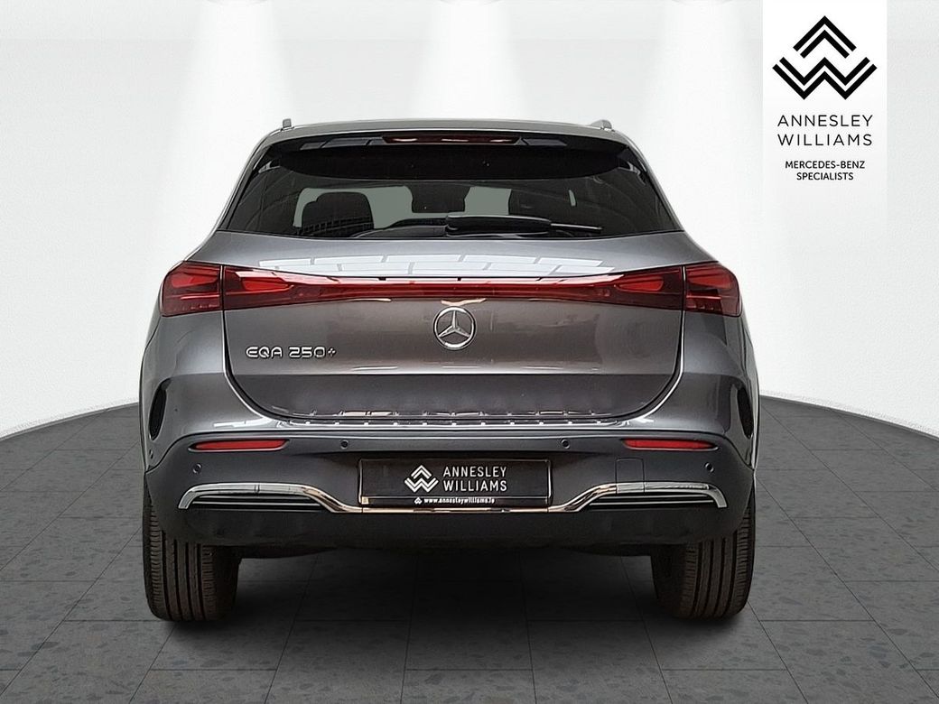 2025 Mercedes-Benz EQA