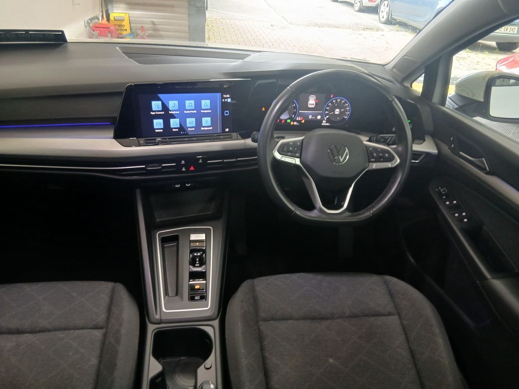 2023 Volkswagen Golf